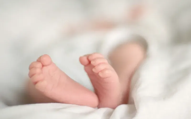 শিশুদের জেনেটিক রোগ থেকে মুক্তি দিতে যুক্তরাজ্যে তিনজনের ডিএনএ ব্যবহার