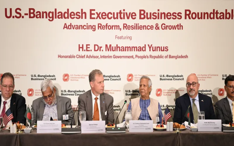 বাংলাদেশে আরও মার্কিন বিনিয়োগের আহ্বান ড. ইউনূসের