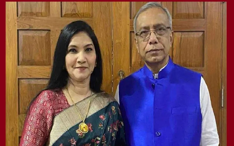 হাসিনার প্রেস সচিব নাঈমুল ইসলাম খান ও তাঁর স্ত্রীর বিরুদ্ধে দুদকের মামলা