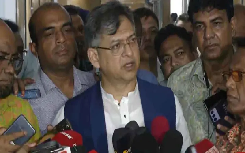 ‘অনৈক্য প্রতিষ্ঠার চেষ্টা’: ঐকমত্য কমিশন নিয়ে আপত্তি সালাহউদ্দিন আহমদের