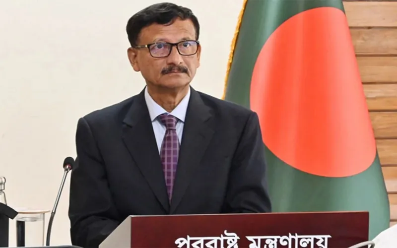 যুক্তরাষ্ট্র-চীনের সঙ্গে ভারসাম্যপূর্ণ সম্পর্ক বজায় রাখছে ঢাকা