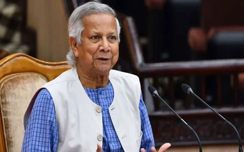 যোগাযোগ ব্যবস্থা ‘খুবই হ-য-ব-র-ল’: প্রধান উপদেষ্টার